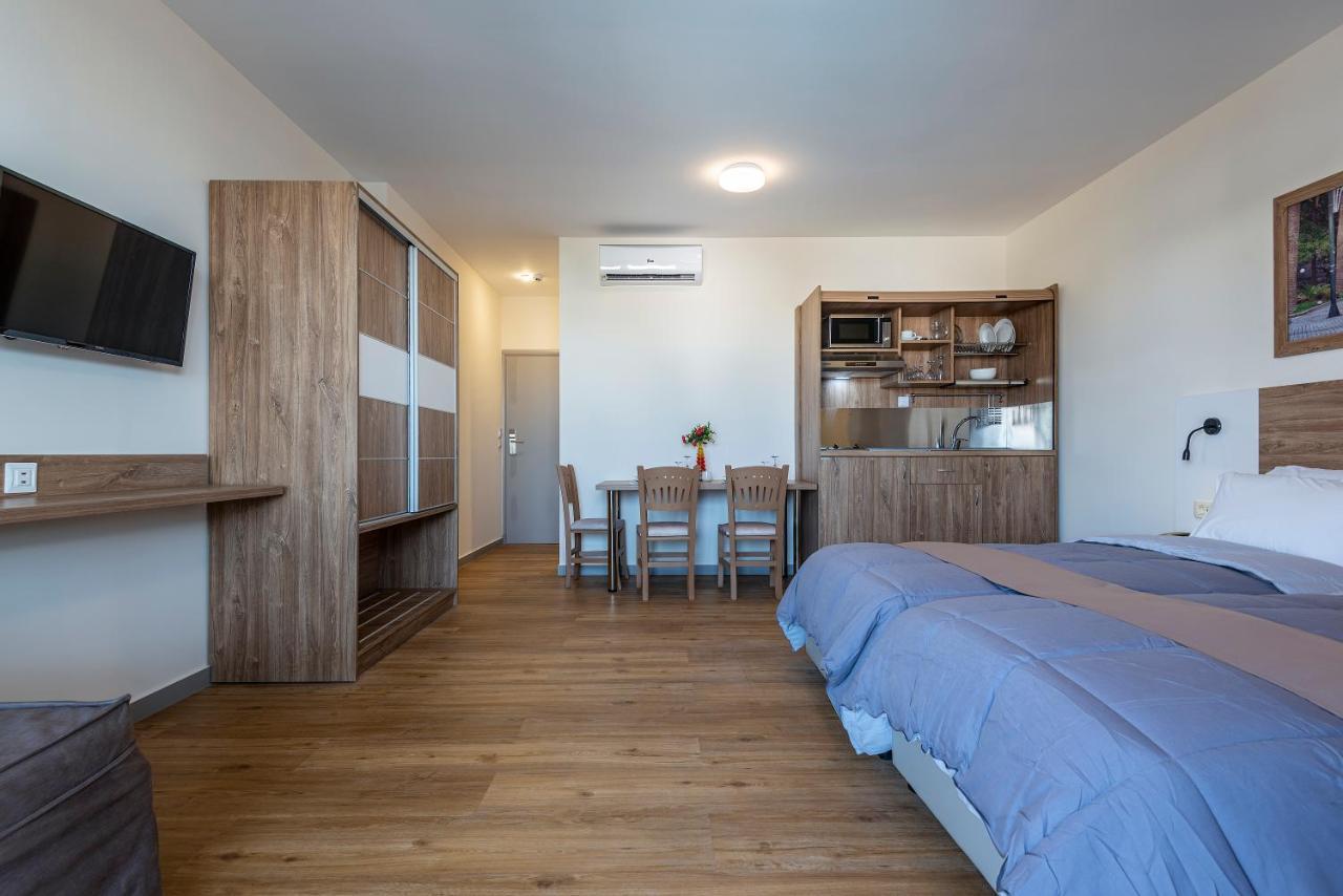 Hotel Pelopas à Tigaki Extérieur photo